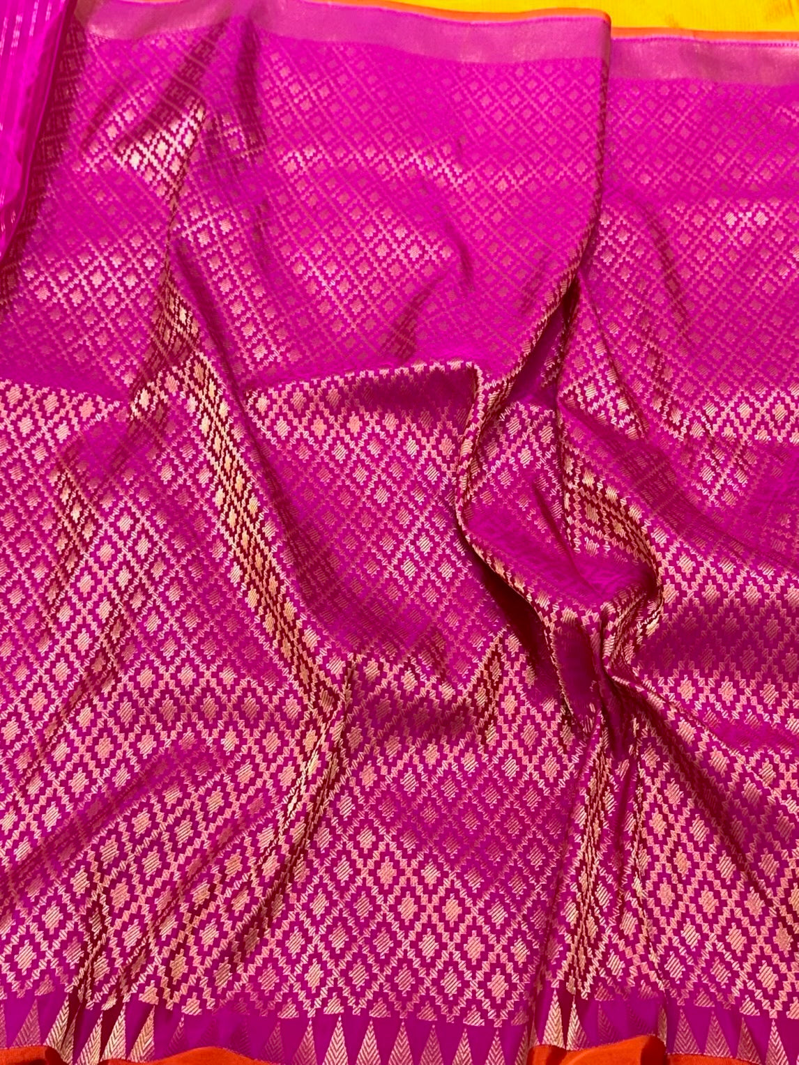 Mustard Yellow Pure Mulberry Silk Handwoven Banarasi Saree | Pure Katan Silk Contemporary Saree - Kadhwa Technique | Modern Style