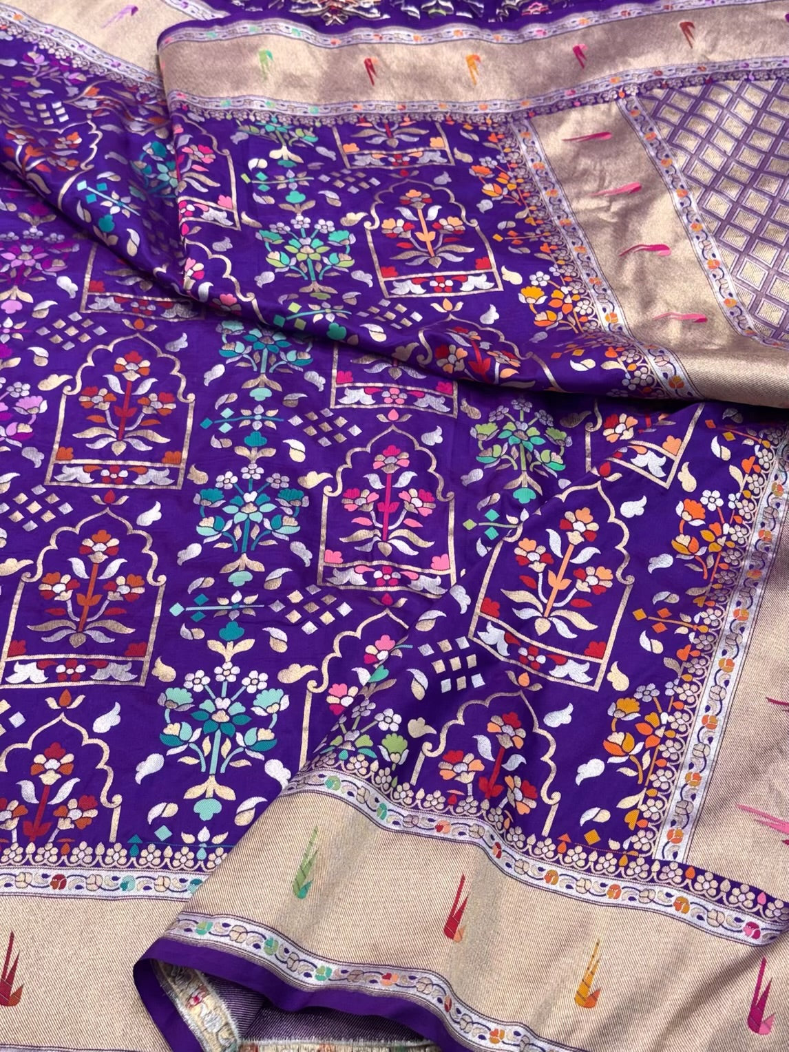 Purple Pure Katan Silk & Pure Mulberry Silk Handloom Banarasi Saree