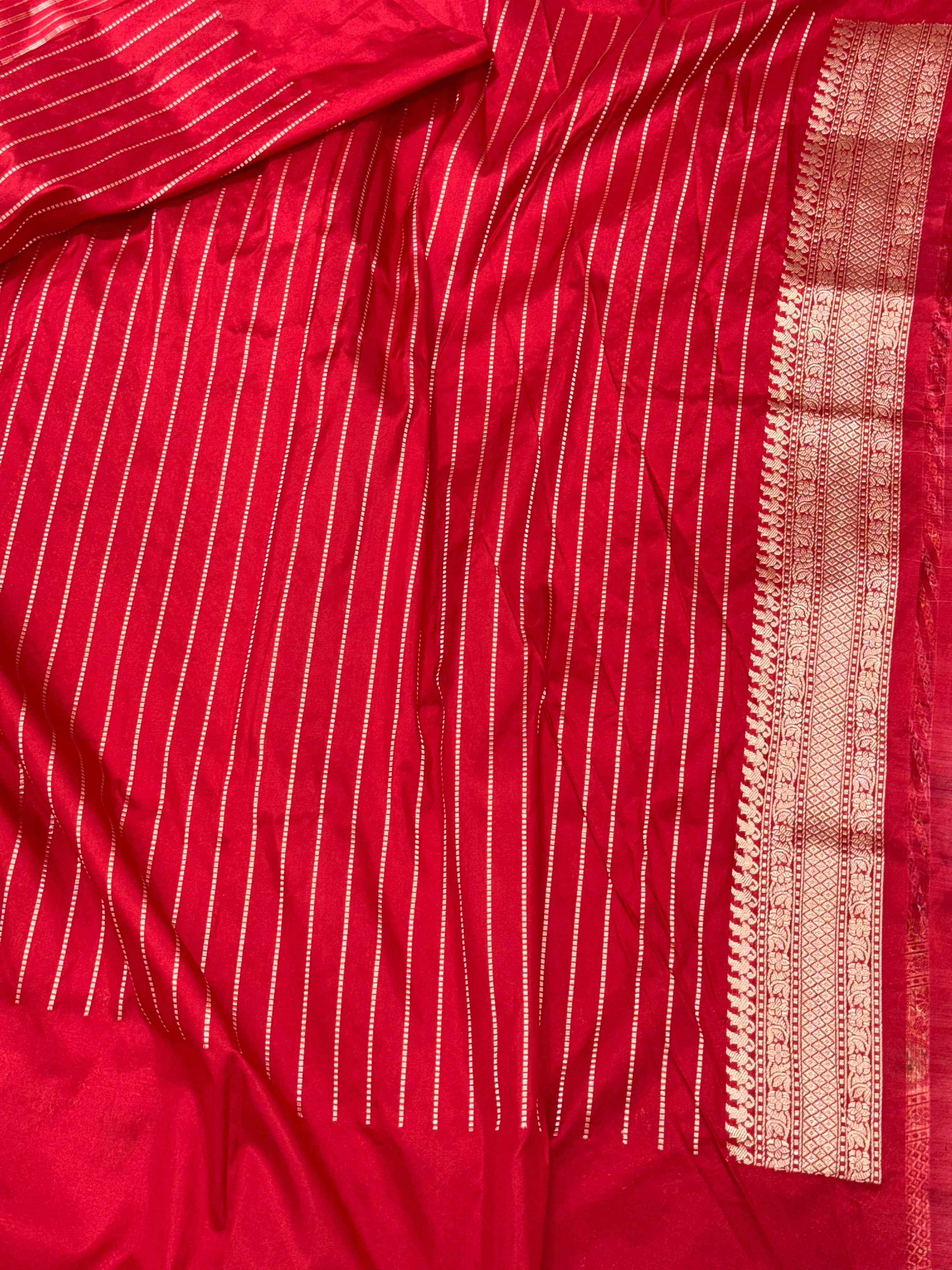 Red Pure Katan Silk Handwoven Banarasi Saree-Kadhuwa Weave