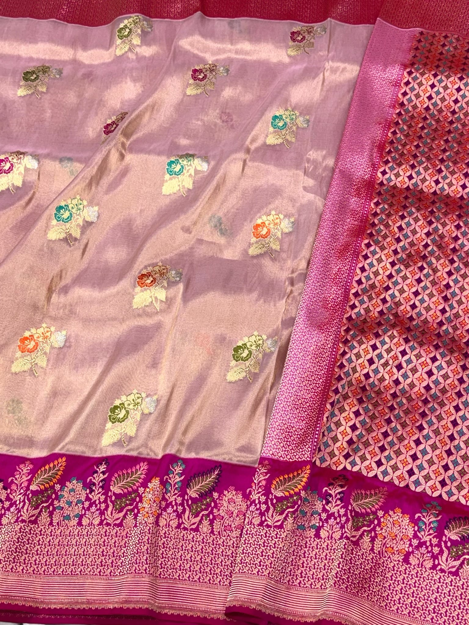 Rose Gold Pure Kora Tissue Silk & Pure Katan Silk Handwoven Banarasi Saree - Kadhwa + Kadhiyal Banarasi Saree