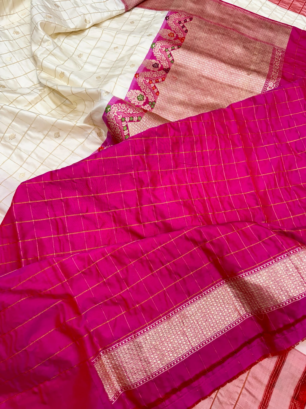 Ivory/Pink Ektara Weave Banarasi Handwoven Saree