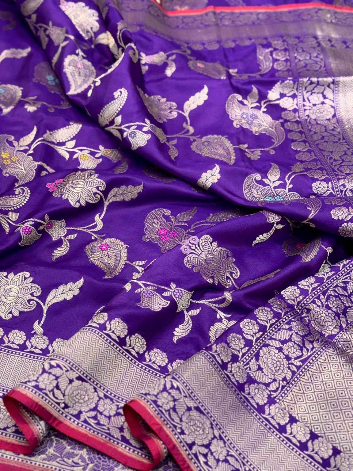 Purple Pure Katan Silk - Pure Mulberry Silk Kadhwa Technique ( Handwoven ) Banarasi Saree