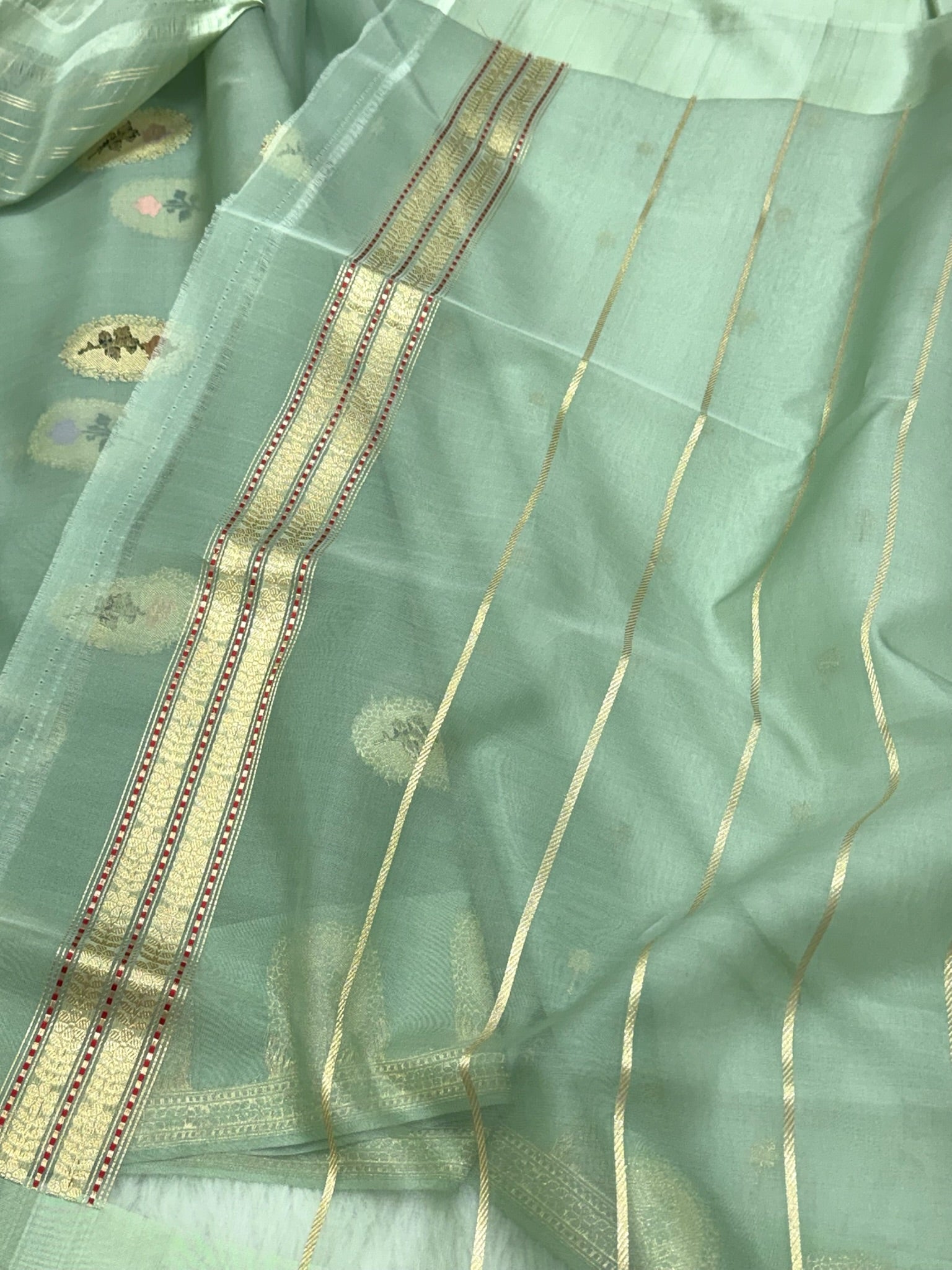 Pastel Green Pure Kora Silk Handwoven Contemporary Saree