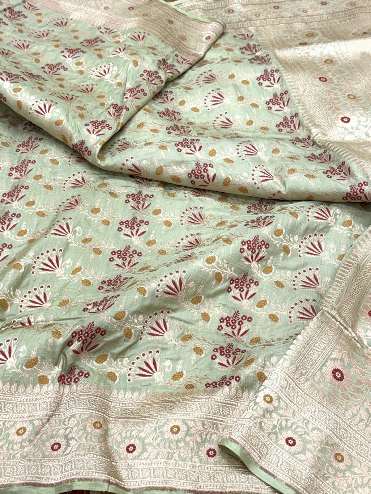 Light Pista Green Pure Katan Mulberry Silk Handloom Authentic Banarasi Saree - Meenakari Banarasi Saree