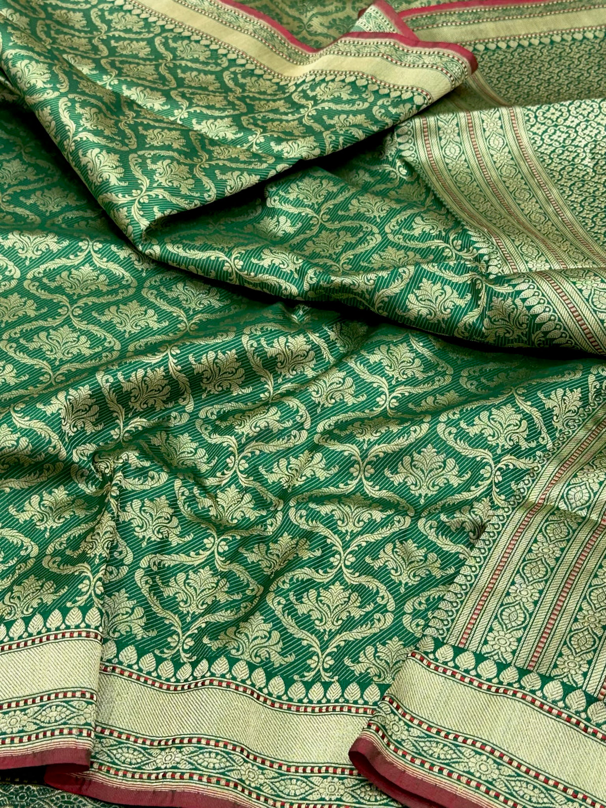 Green Pure Katan Mulberry Silk Handwoven | Kadhwa Weave | Banarasi Brocade Saree
