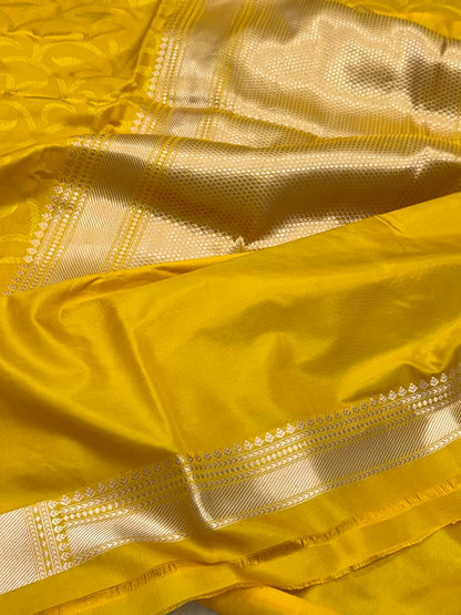 Yellow Pure Mashru Satin Silk Handwoven Banarasi Saree |Tanchoi|