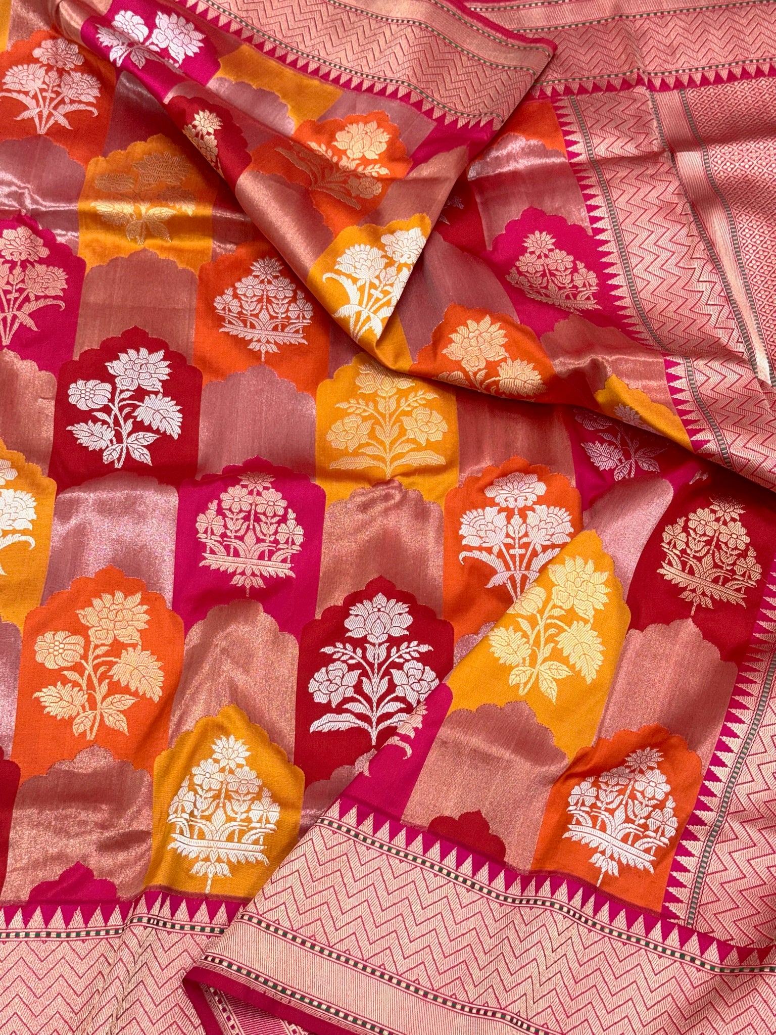 Pink Pure Katan Silk Rangkaat Banarasi Handwoven Saree
