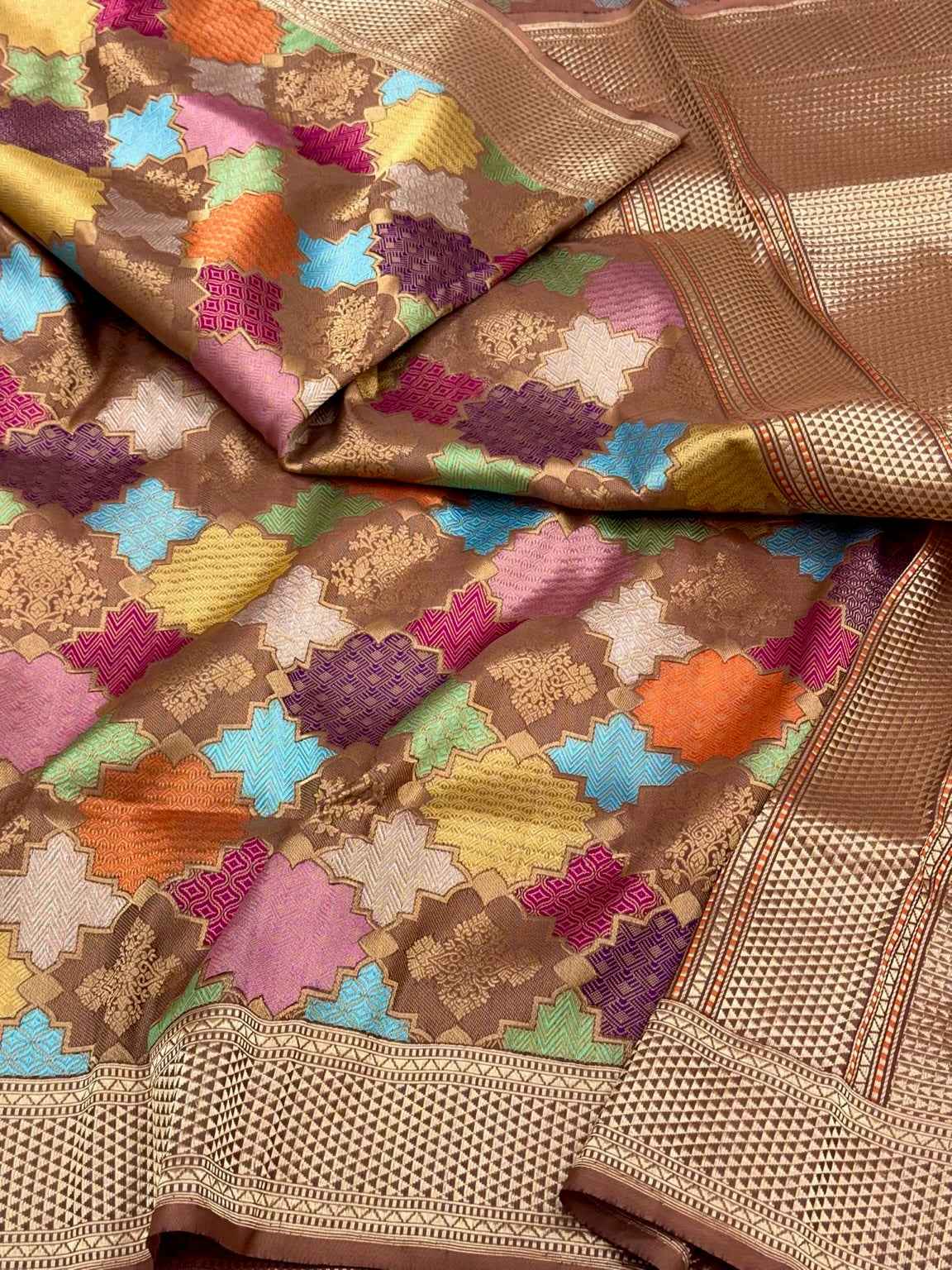Brown Pure Katan Silk & Pure Mulberry Silk | Authentic Handwoven Luxury Banarasi  Saree - Kadhwa  Rangkaat Weave