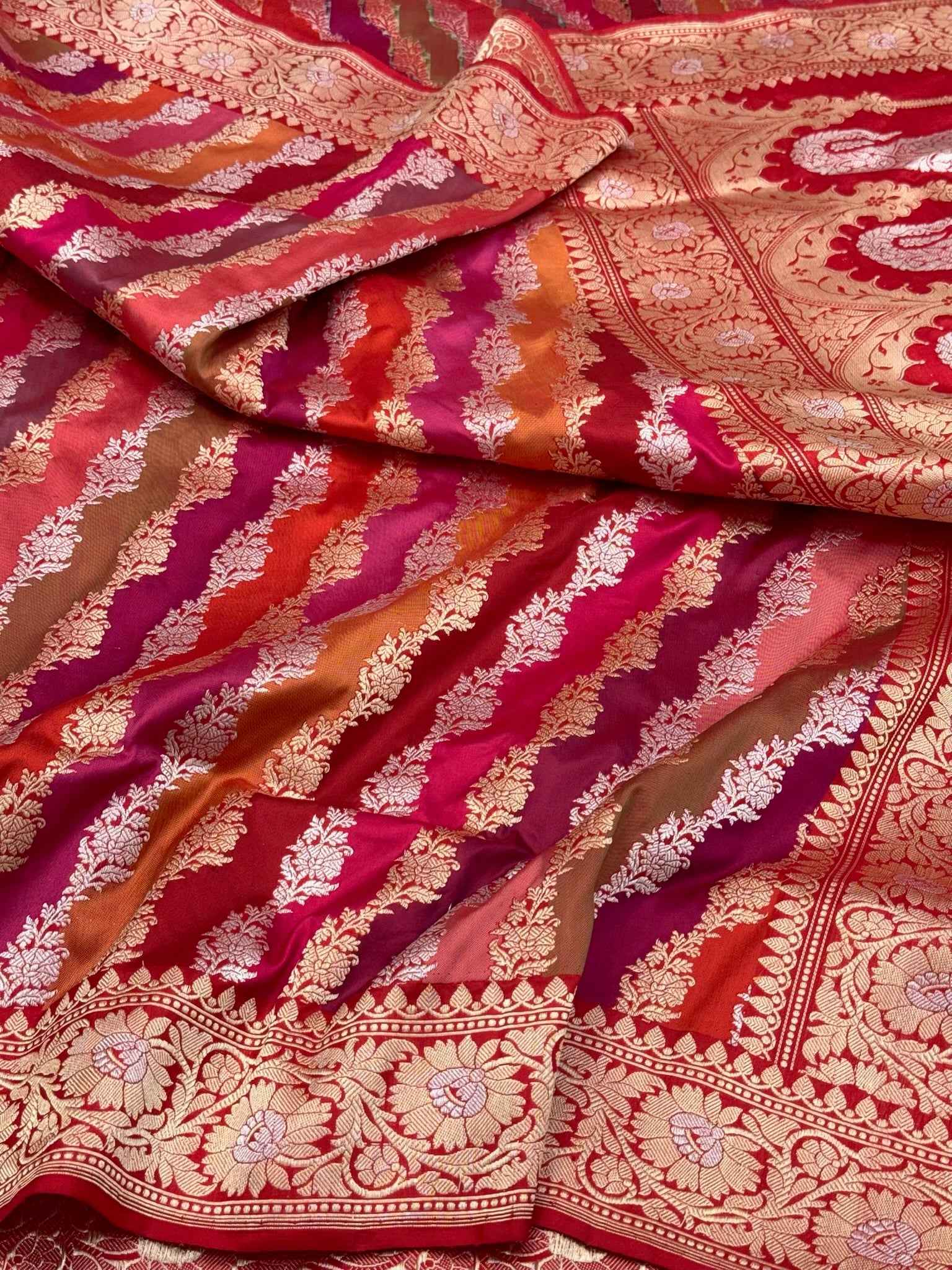 Rani Pink Pure Mulberry Katan Silk Handwoven Banarasi Rangkaat Saree With Authentic Kadhwa Technique