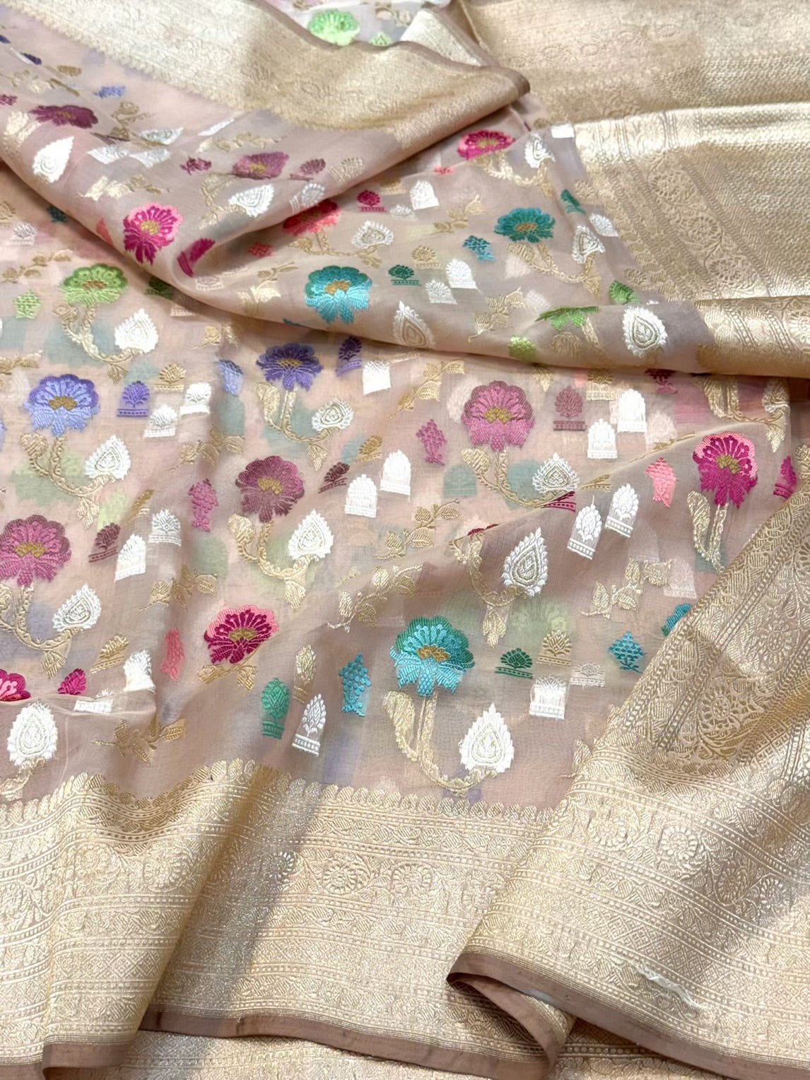 Champagne Pure Kora ( Organza ) Silk | Kadhwa Technique Handwoven Banarasi Saree