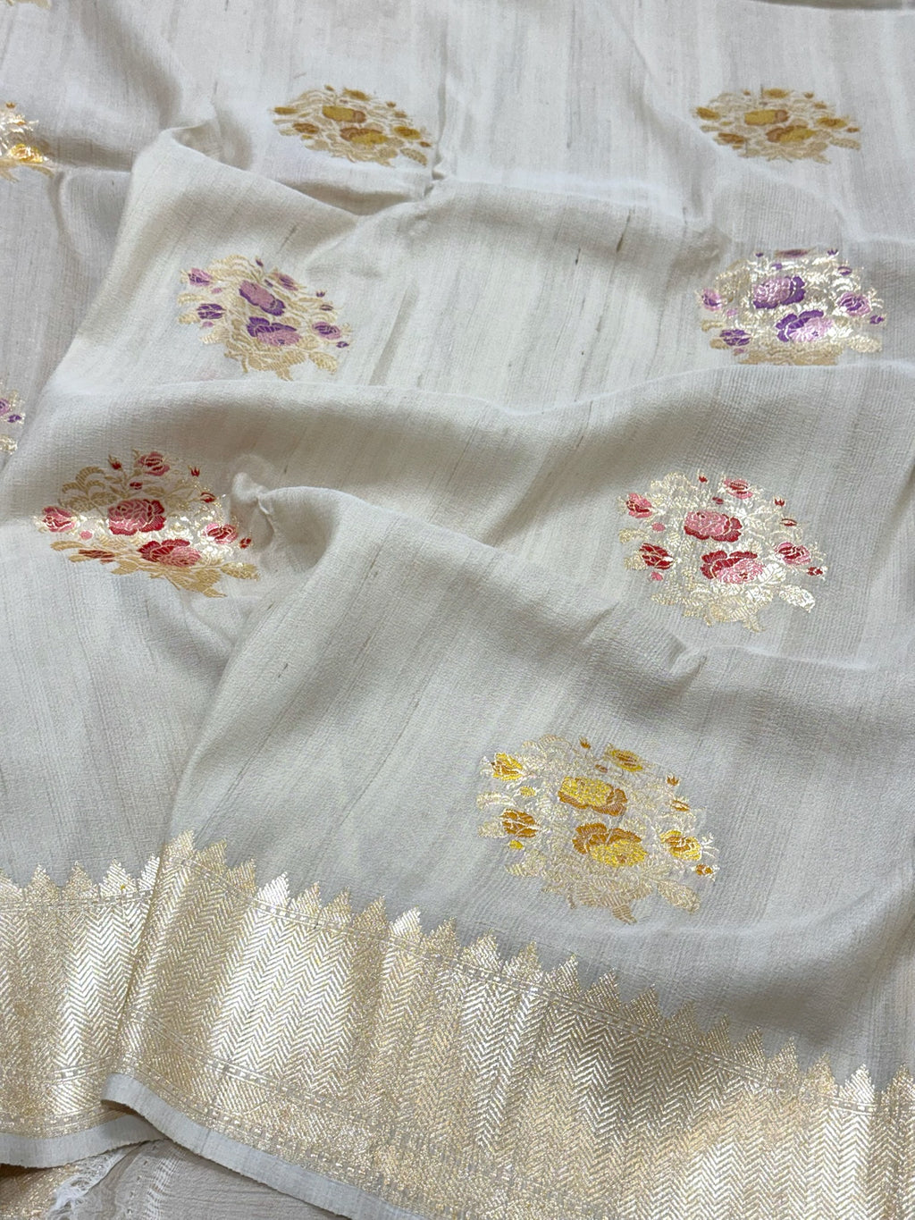 Ivory Pure Tussar Georgette Handwoven Banarasi Saree