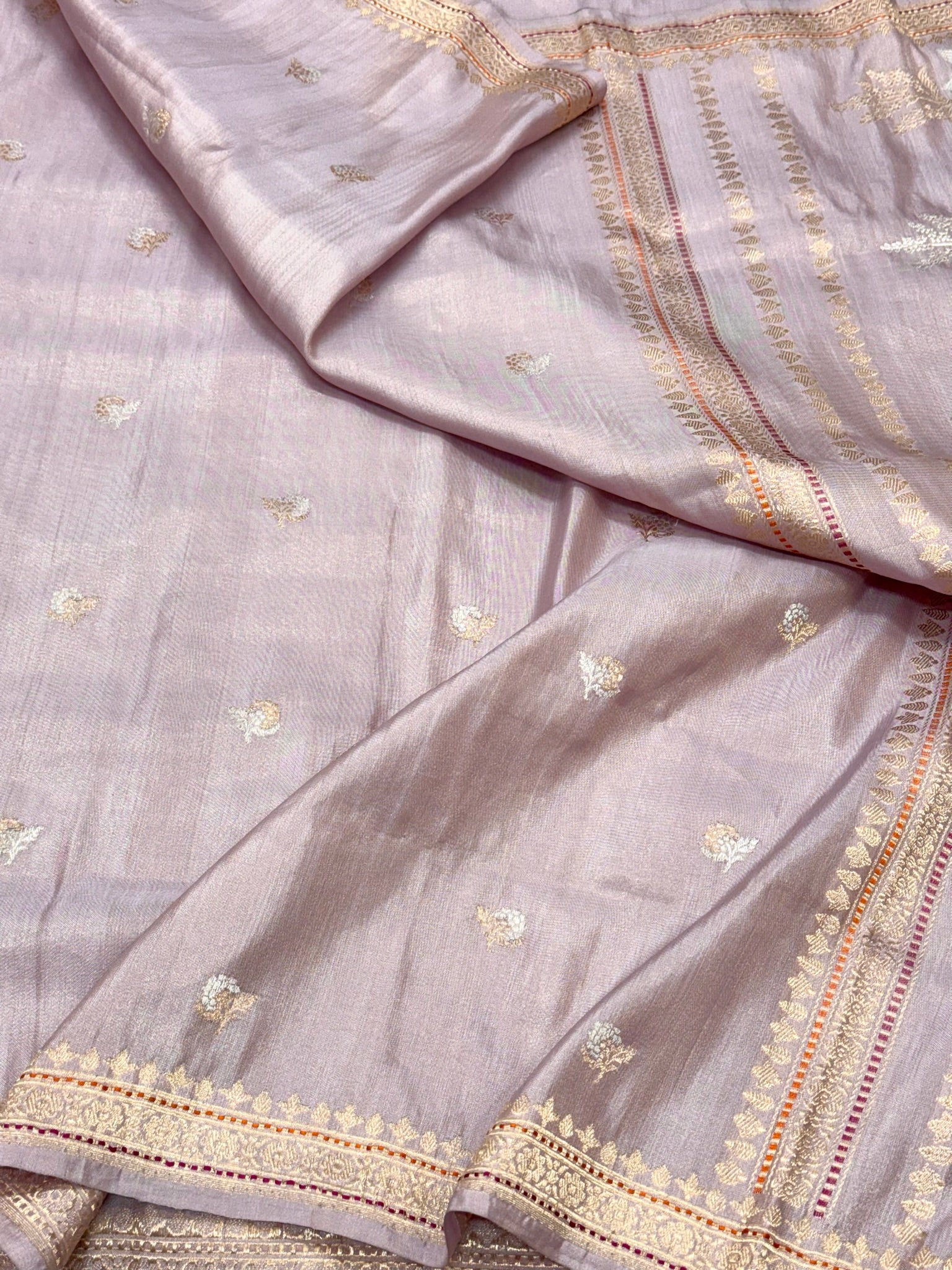 Lavender Ektara Weave Banarasi Handwoven Saree