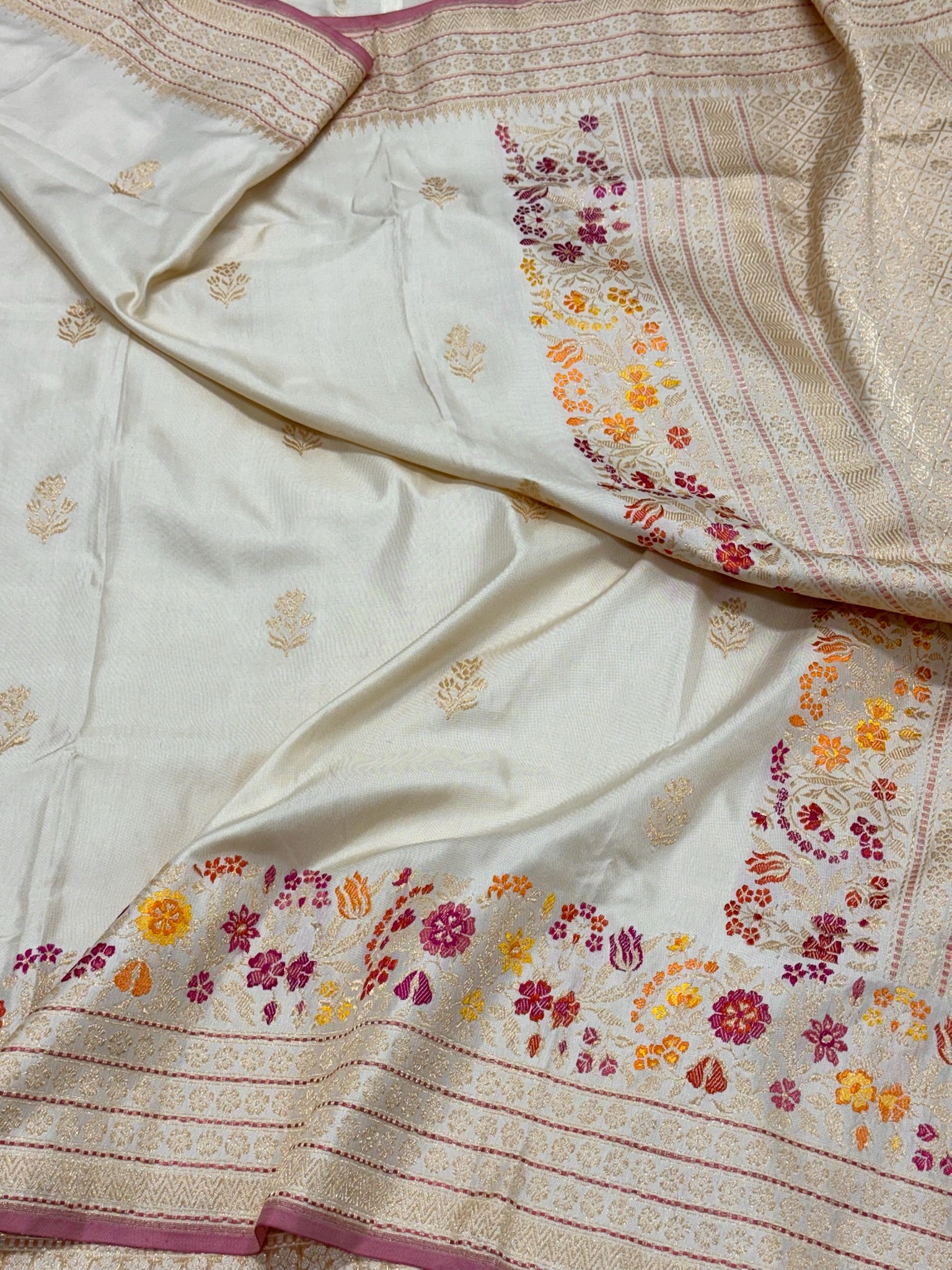Ivory Pure Katan Silk Handwoven Banarasi Saree |Kadhuwa+Ektara|