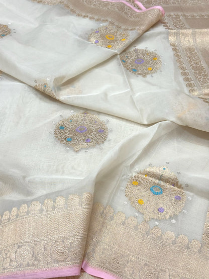 Off White Pure Kora Mulberry Silk | Kadhwa Technique | Handwoven Lighweight Banarasi Saree