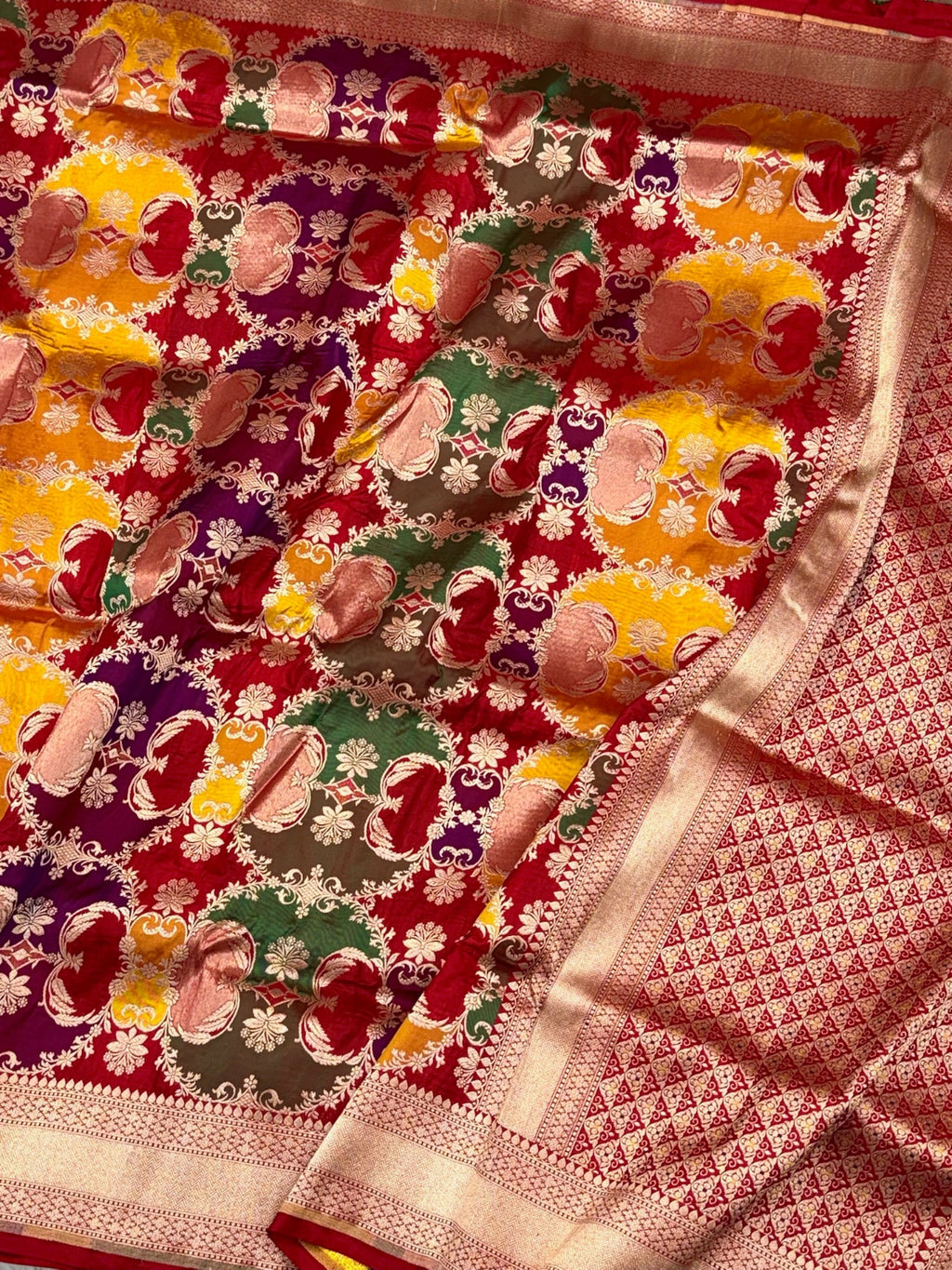 Red Pure Katan Silk Handloom Banarasi Saree | Rangkaat |