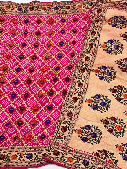 Pink Pure Chiffon Georgette Handloom Saree with Bandhani Work