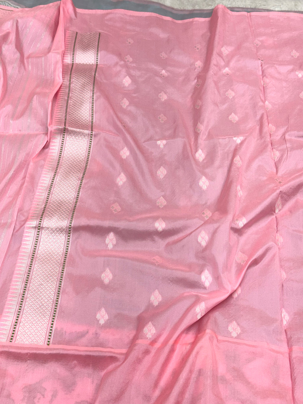 Aqua Green Pure Katan Silk Handwoven Banarasi Saree