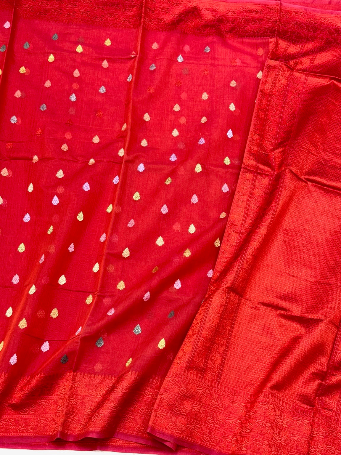 Red Pure Muslin Cotton Handwoven Banarasi Saree - Kadhwa Weave