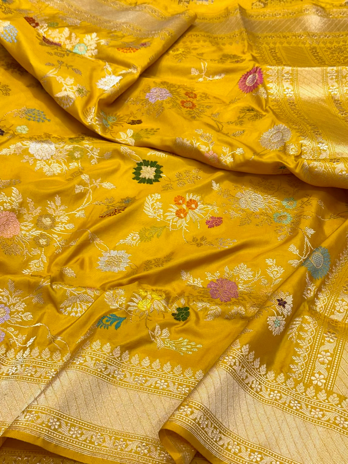 Mustard Yellow Pure Katan Silk Saree | Kadhwa Technique | Pure Mulberry Silk Banarasi Handwoven Saree