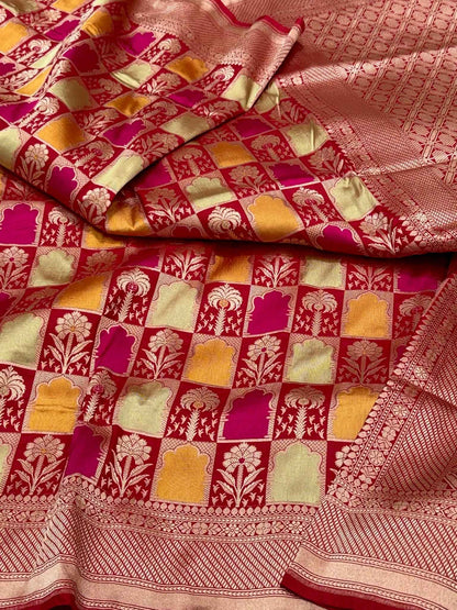 Red Pure Mulberry Silk & Pure Katan Silk Handloom Banarasi Saree - Rangkaat