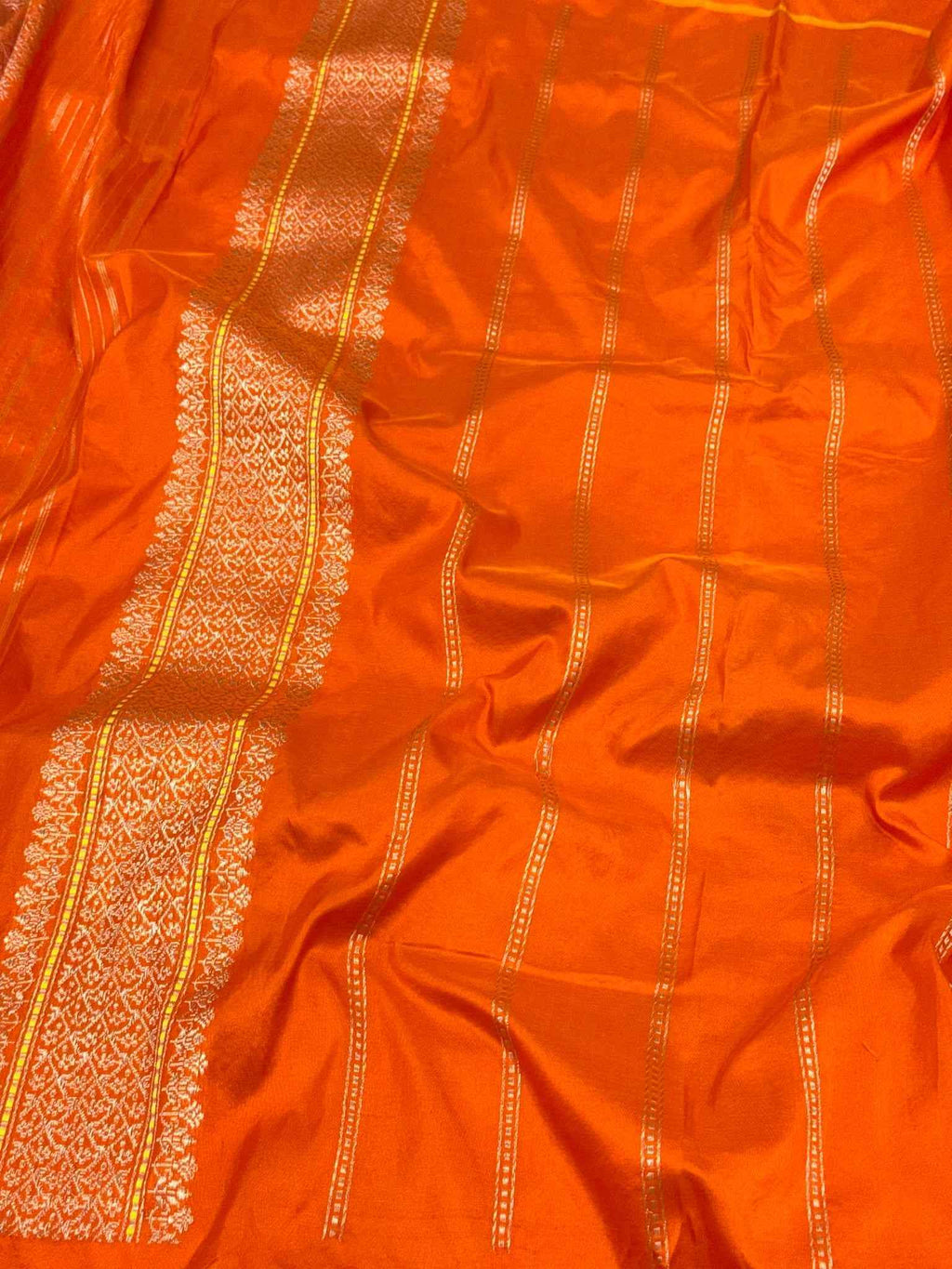 Molten Gold Pure Katan Silk & Pure Tissue Silk Handwoven | Kadhwa Technique | Banarasi Modern Saree