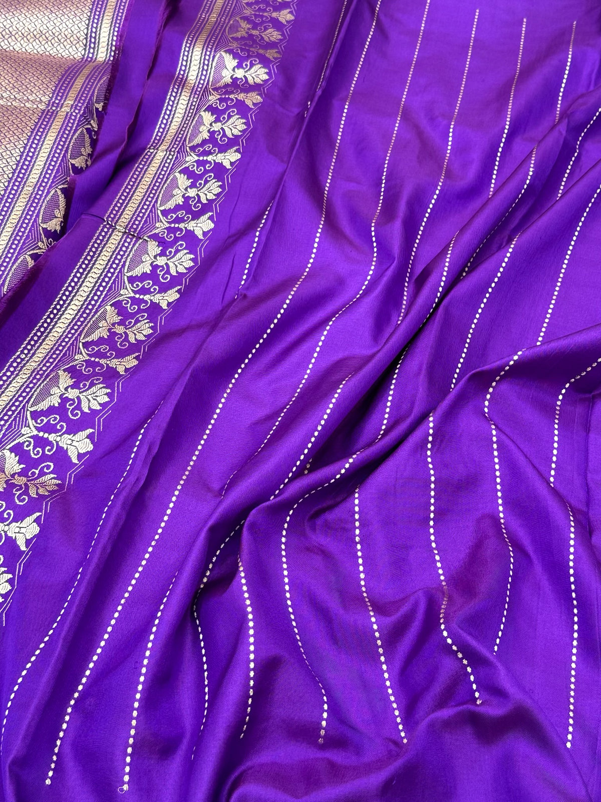 Purple Pure Mulberry Katan Silk Handwoven Authentic Banarasi Saree - Kadhwa Technique