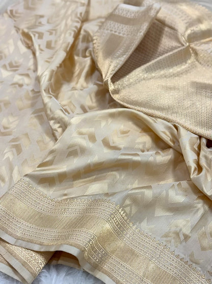 Ivory Mashru Pure Satin Silk Handwoven Saree