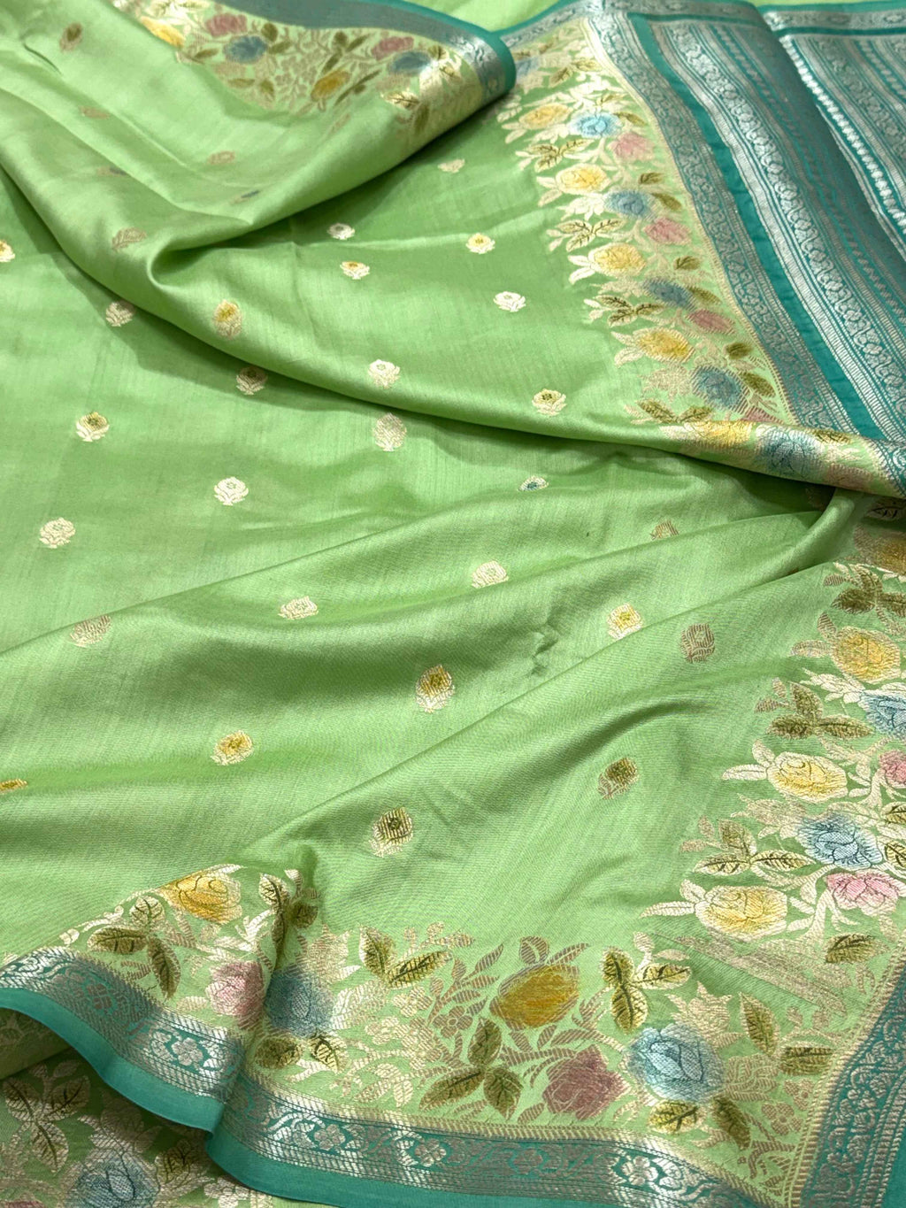 Neon Pink Pure Mulberry Chiniya Silk Handloom Banarasi Saree