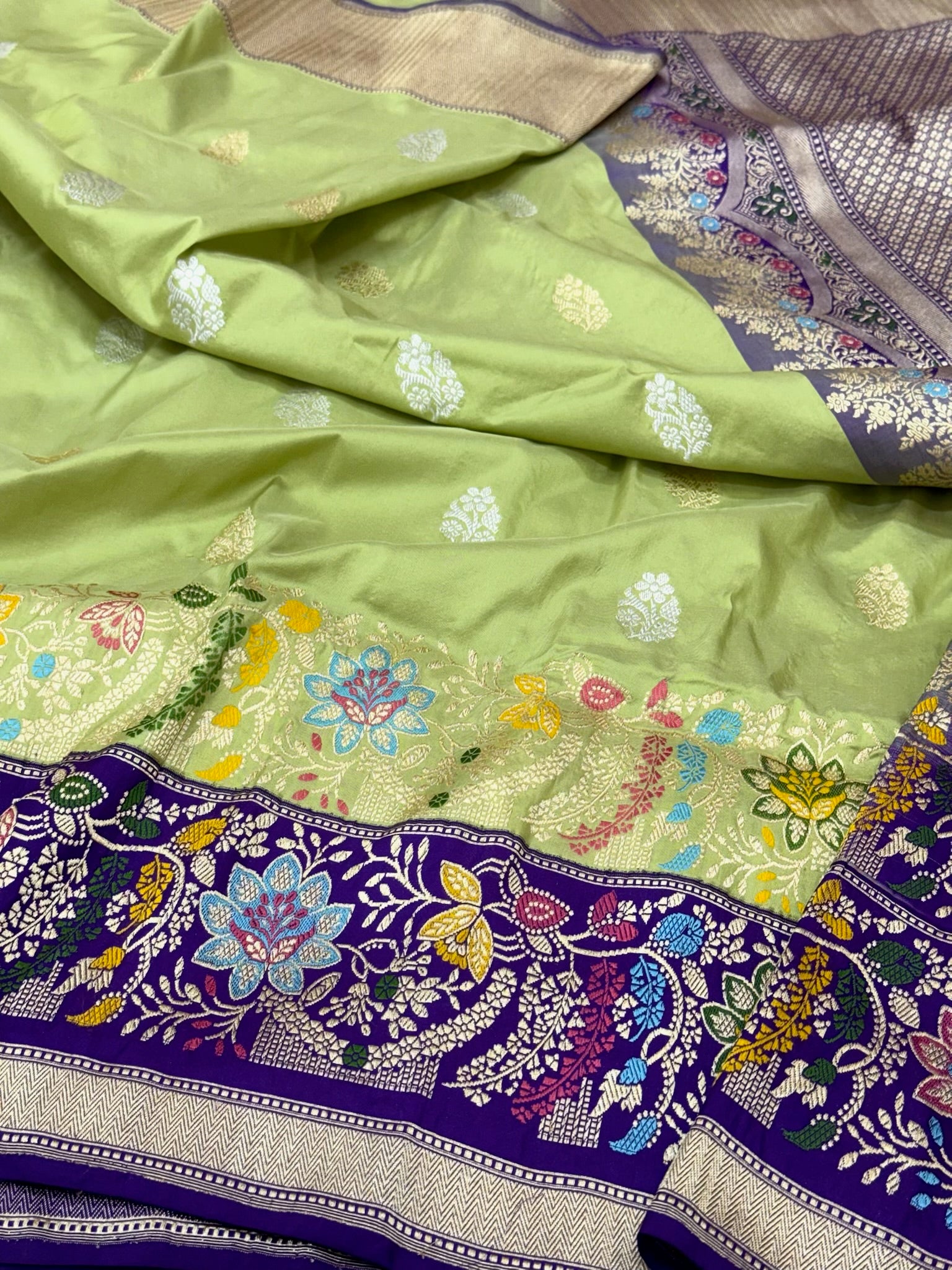 Pista Green Pure Mulberry Katan Silk | Kadhwa + Kadhiyal Weave | Handwoven Modern Banarasi Saree