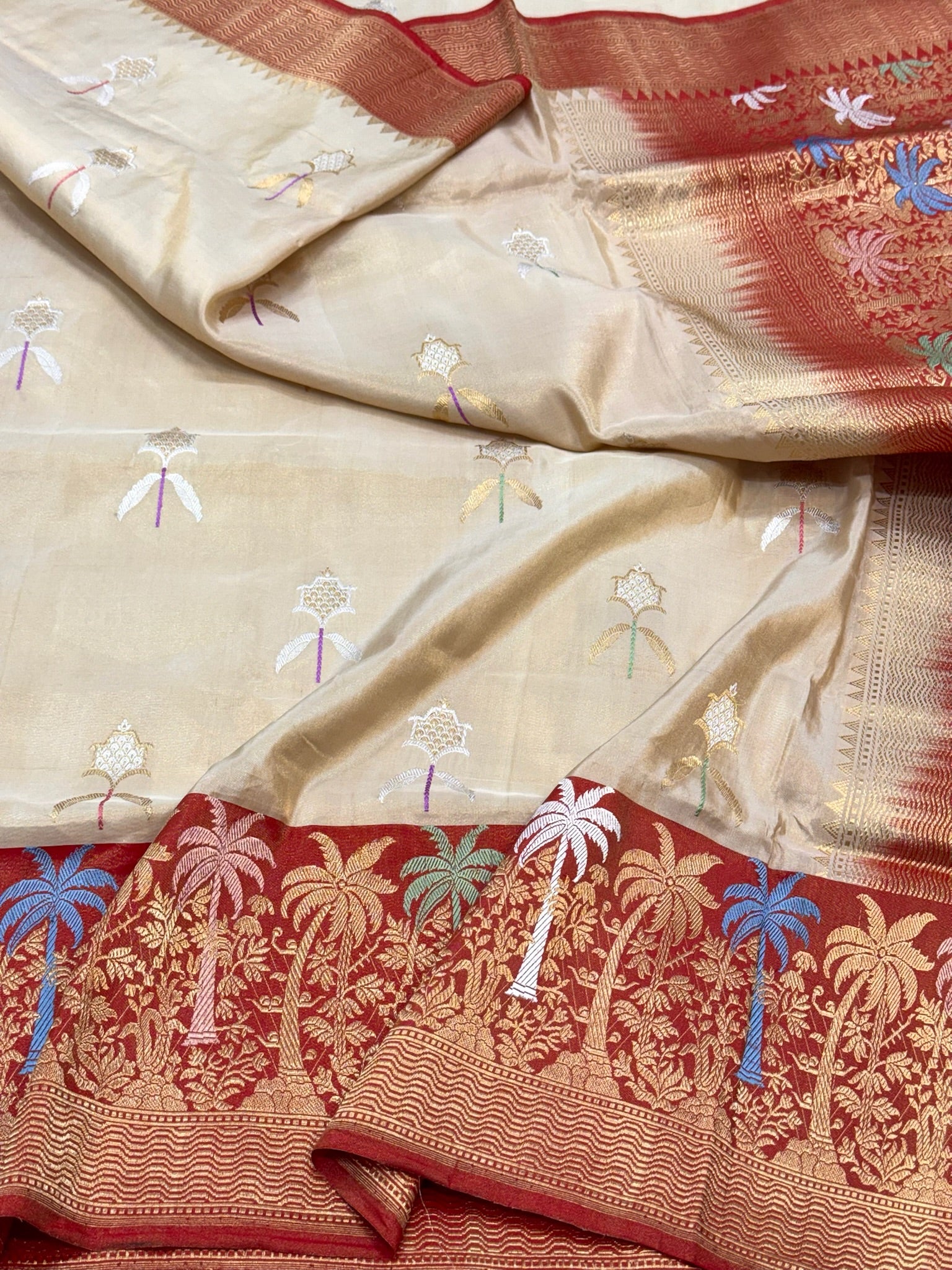 Ivory Pure Katan Tissue Silk Banarasi Handwoven Saree