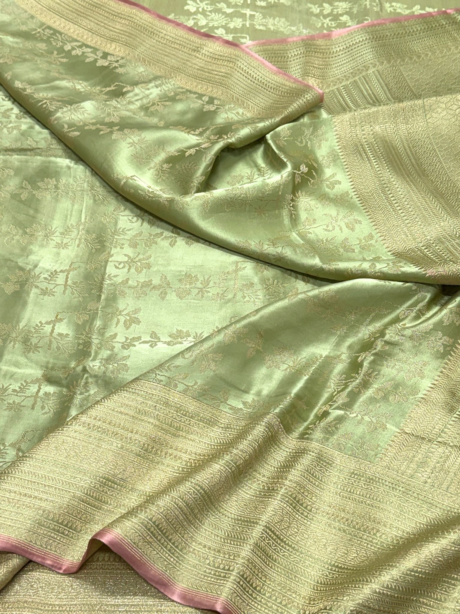 Green Mashru Satin Silk Handwoven Banarasi Saree