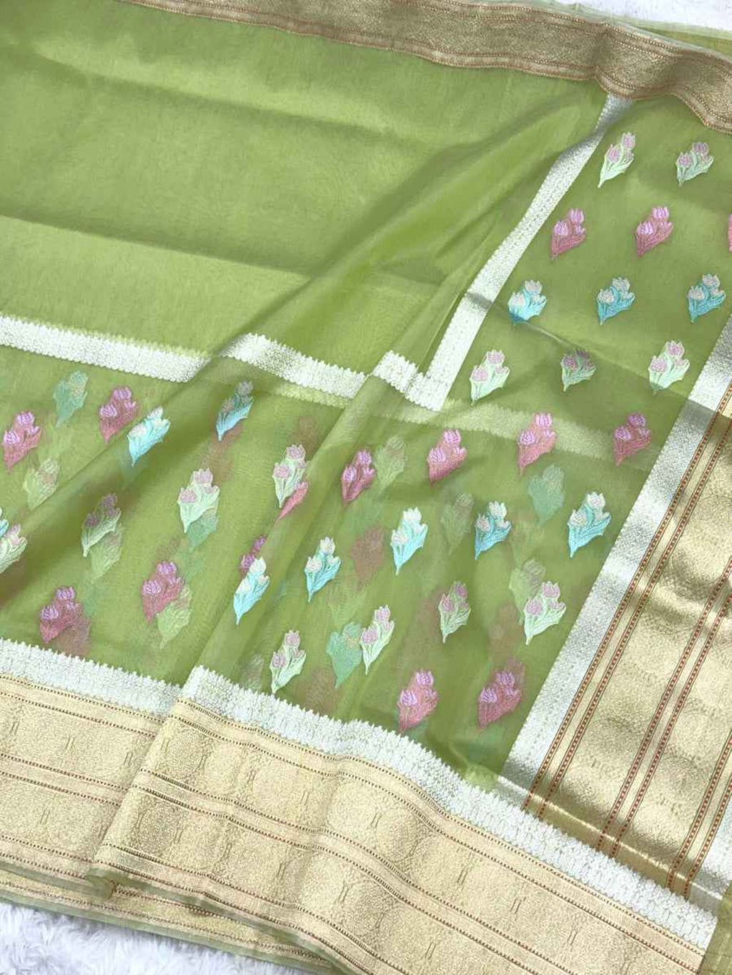 Aqua Green Pure Kora Silk & Pure Katan Silk Handwoven Banarasi Saree