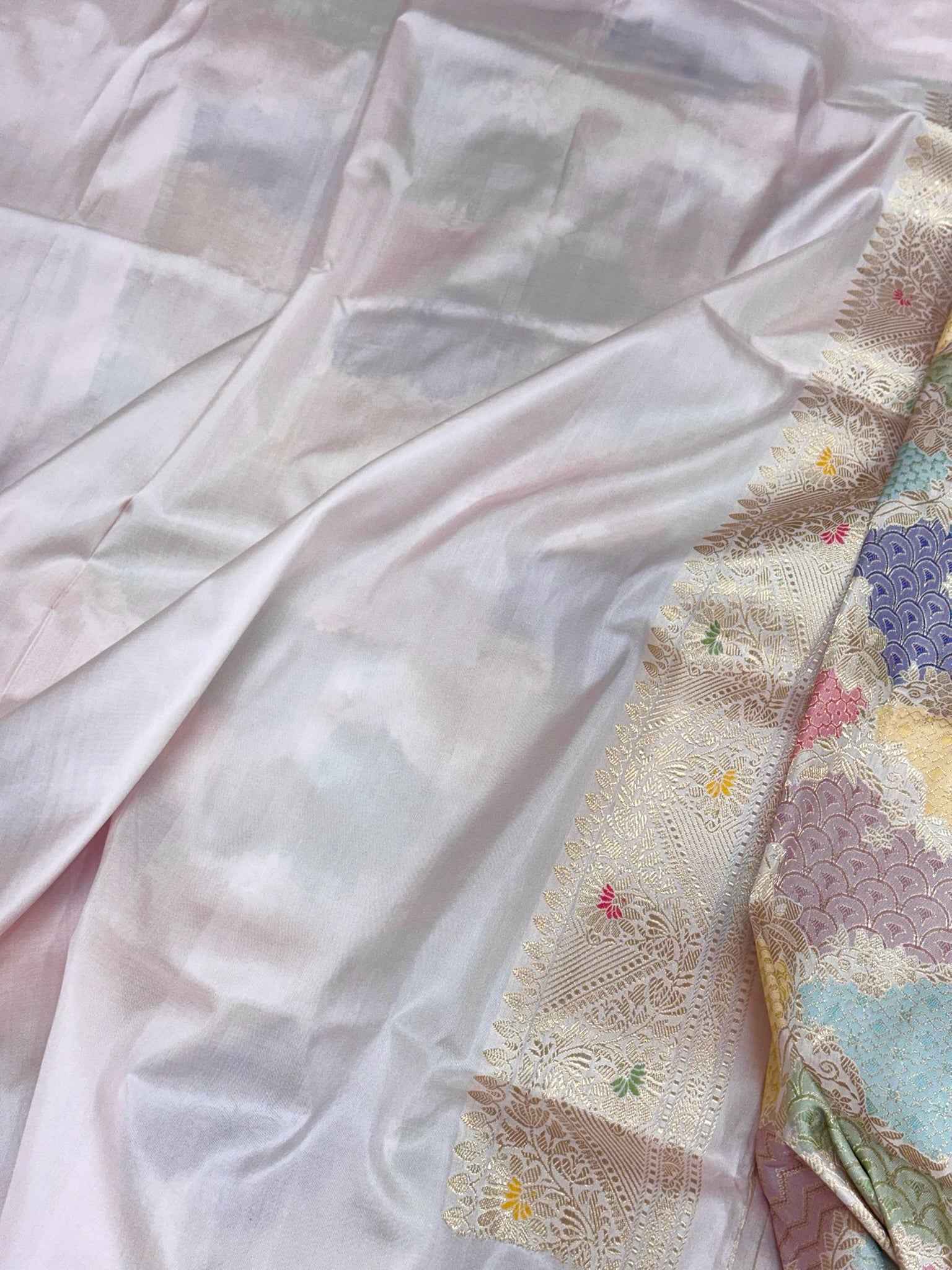 Red Pure Katan Silk Rangkaat Handwoven Banarasi Saree