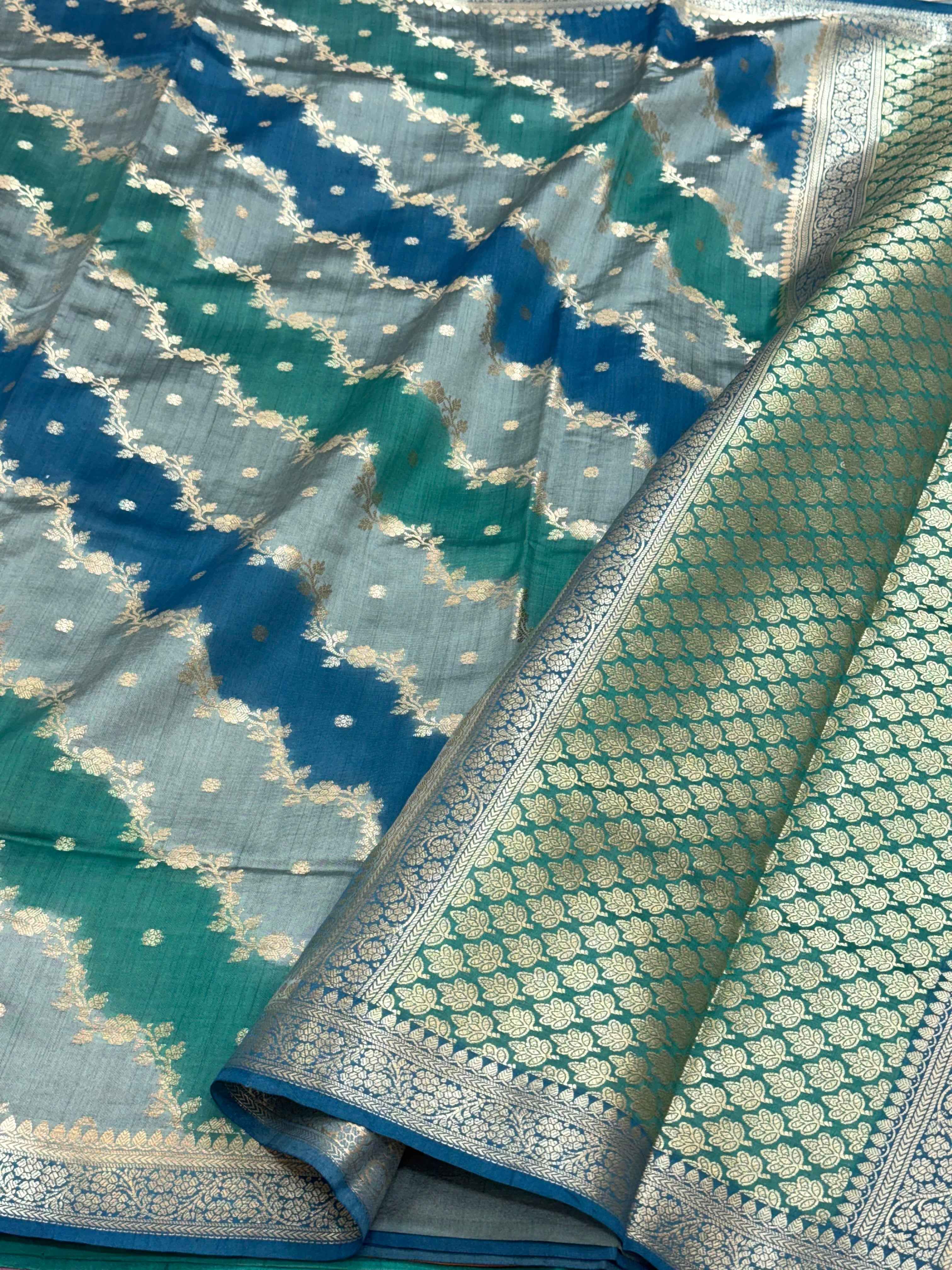 Vintage Aqua Blue Pure Mulberry Chiniya Silk Handloom Banarasi Saree - Rangkat Style