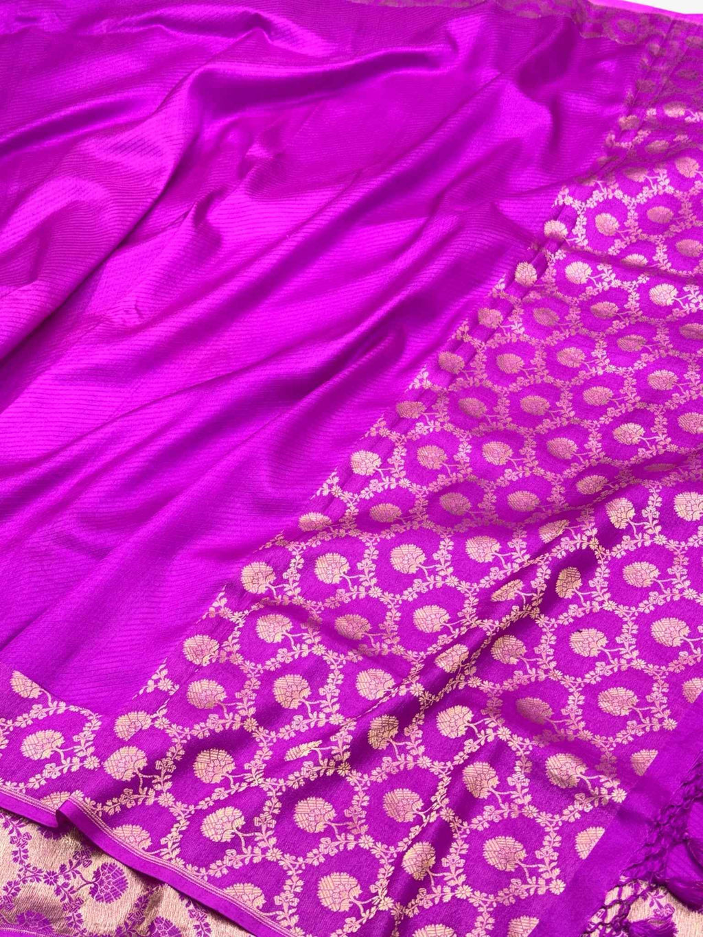 Black Pure Katan Silk Handloom Contemporary Banarasi Saree