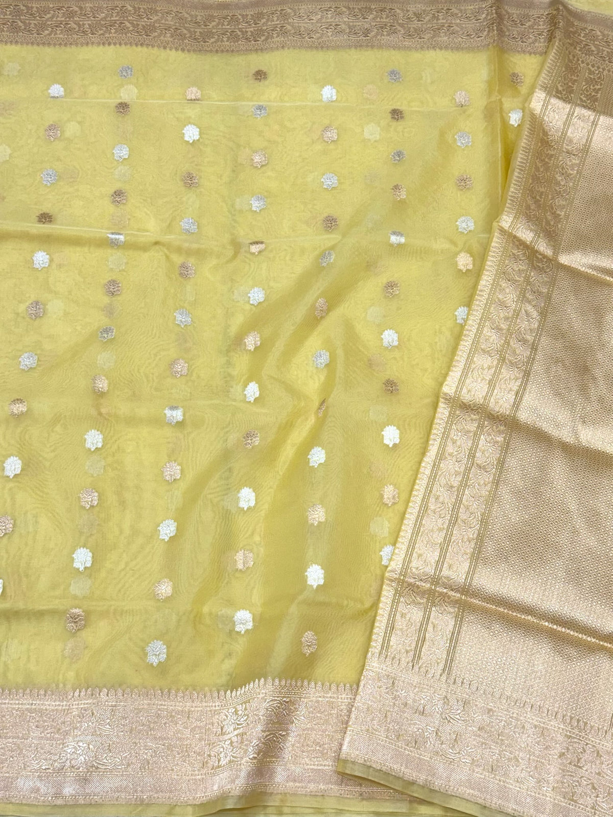 Lemon Yellow Pure Kora Mulberry Silk Handwoven Banarasi Saree | Kadhwa Weave