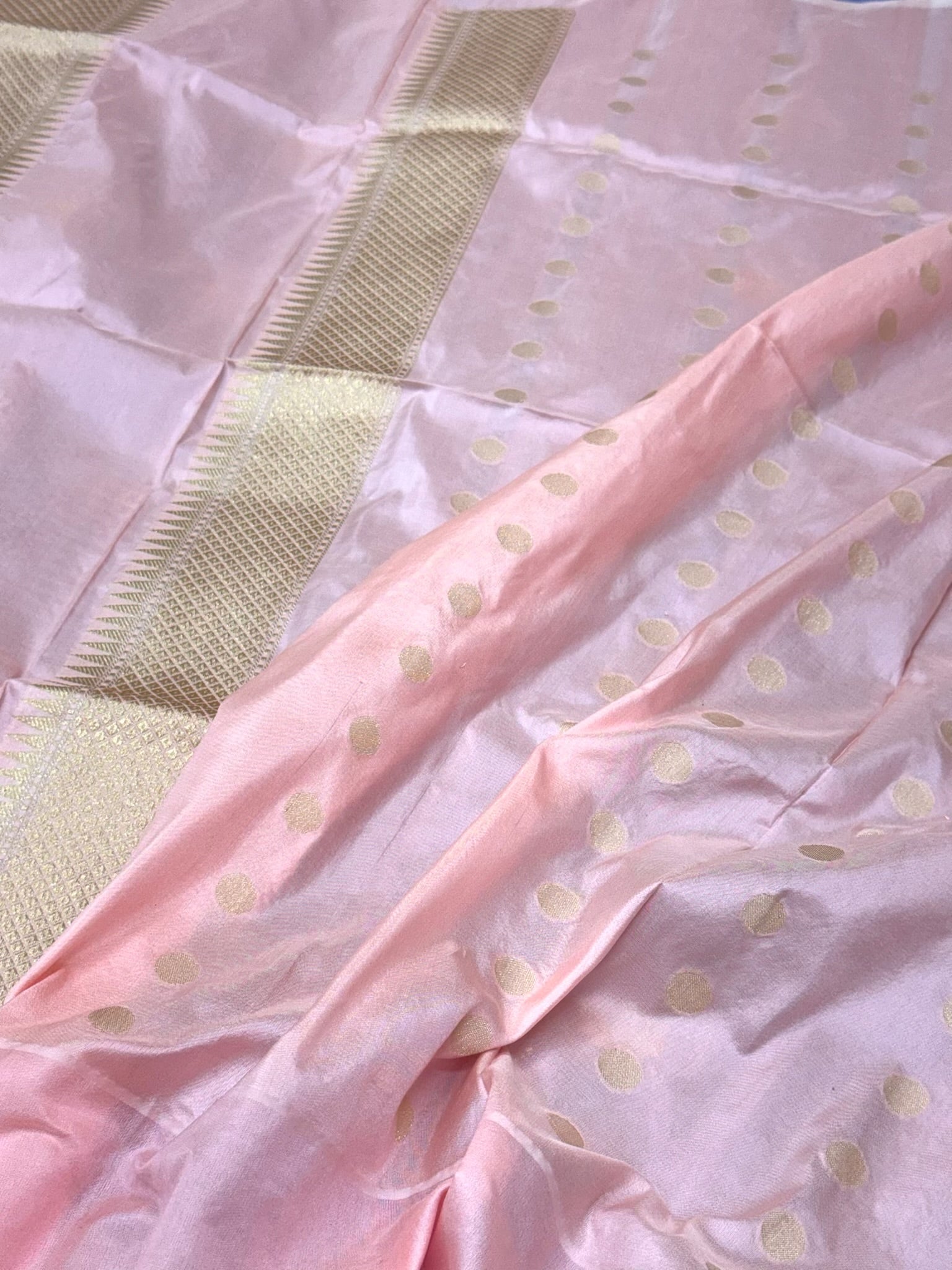 Lavender Pure Mulberry Katan Silk | Kadhwa + Kadhiyal Technique | Handwoven Banarasi Saree
