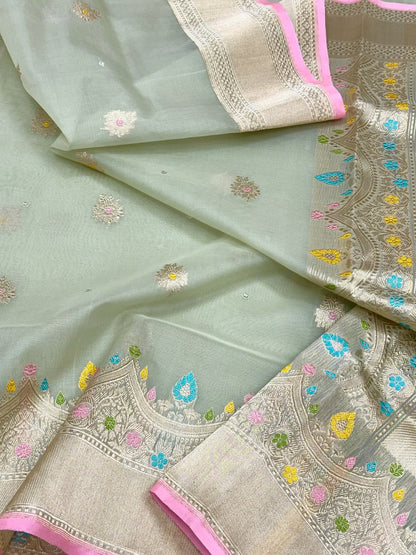 Pista Green Authentic Banarasi Saree | Pure Kora Mulberry Silk - Kadhwa Weave Handwoven Banarasi Saree