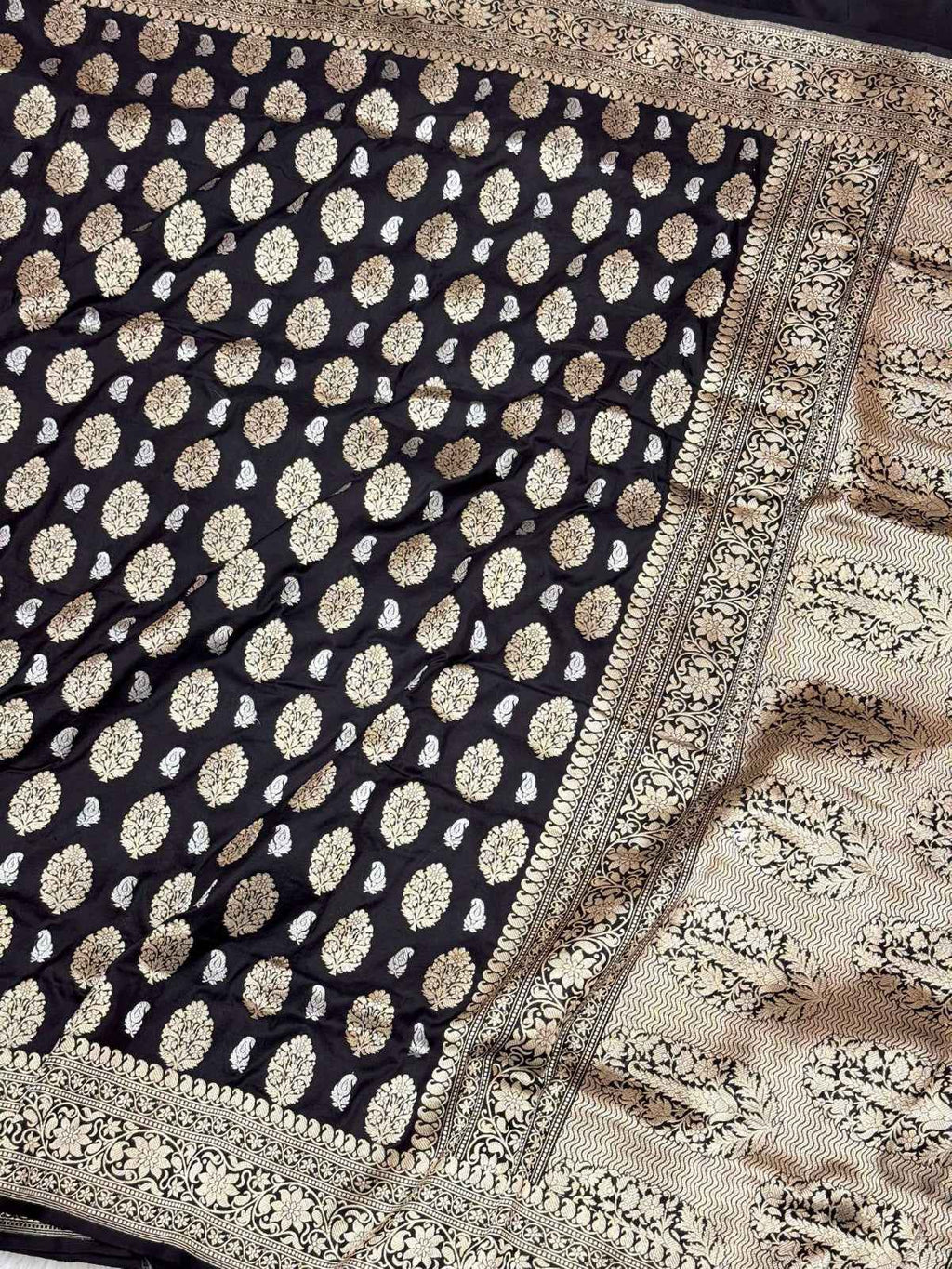 Goldish Pink Pure Katan Silk Handwoven Banarasi Saree