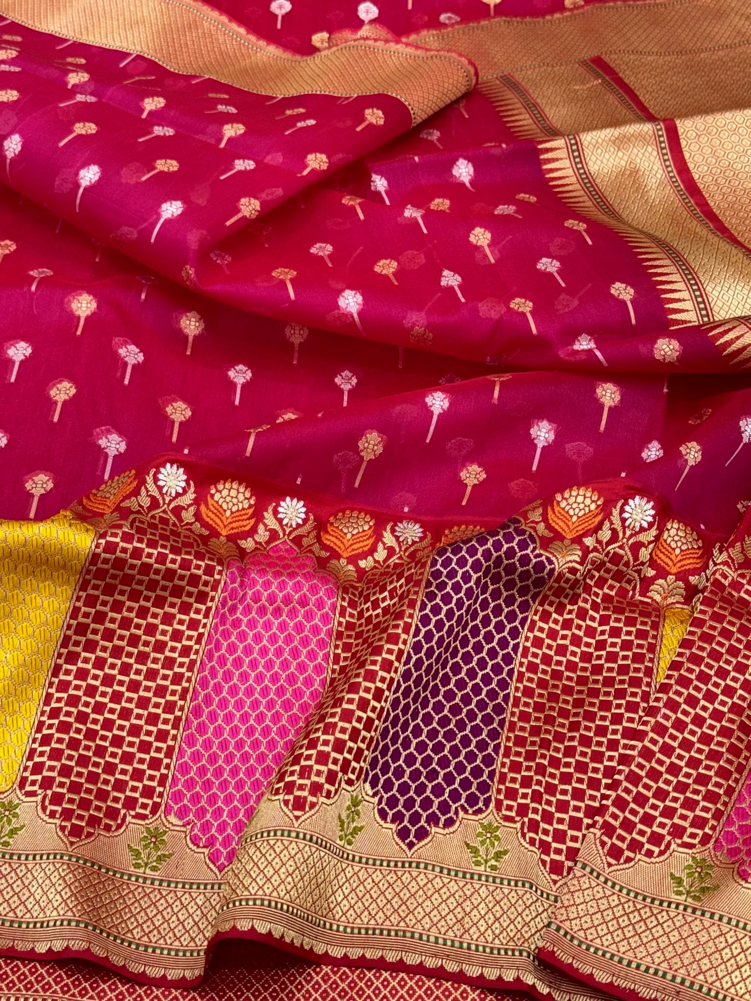 Raspberry Pink Pure Mulberry Kora Silk Handwoven Banarasi Saree | Kadhiyal Rangkaat style Border