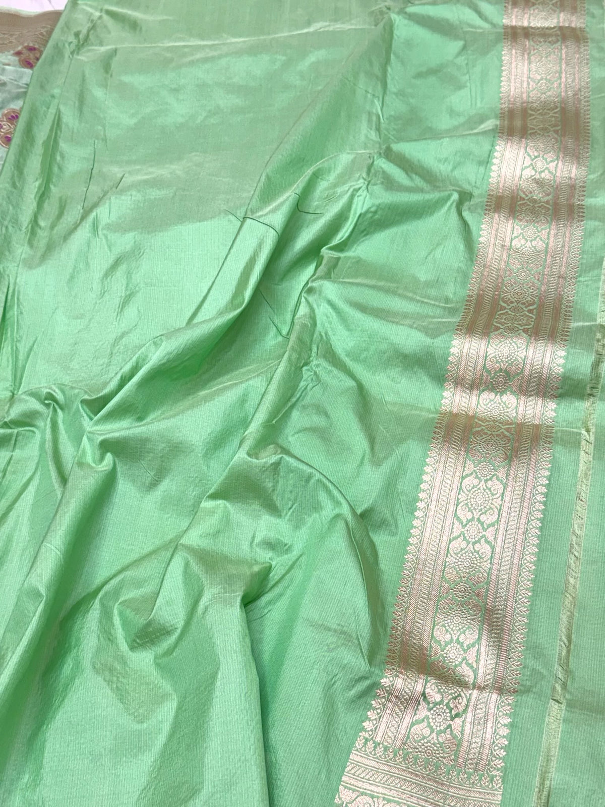 Pista Green Pure Katan Mulberry Silk Handloom Authentic Banarasi Saree - Meenakari