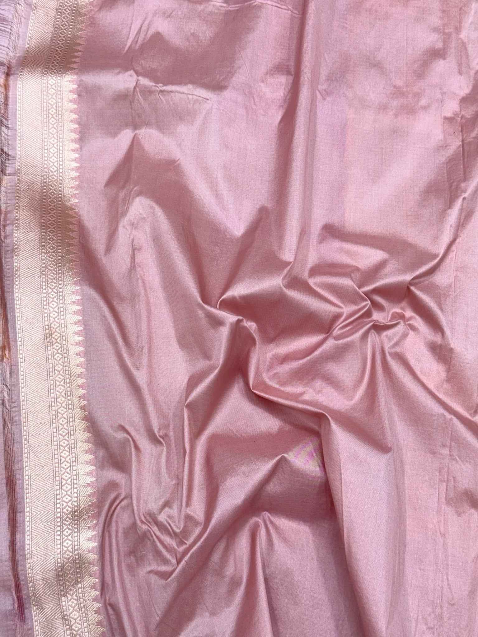Rose Gold Pure Mulberry Katan Silk Handloom Banarasi Rangkaat Saree