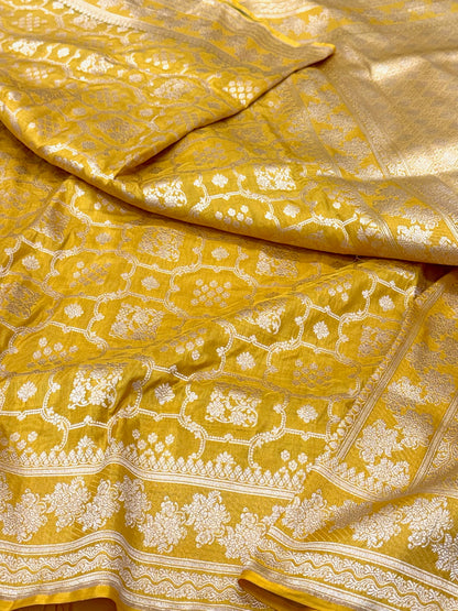Gold Yellow Pure Katan Mulberry Silk Handloom Banarasi Saree