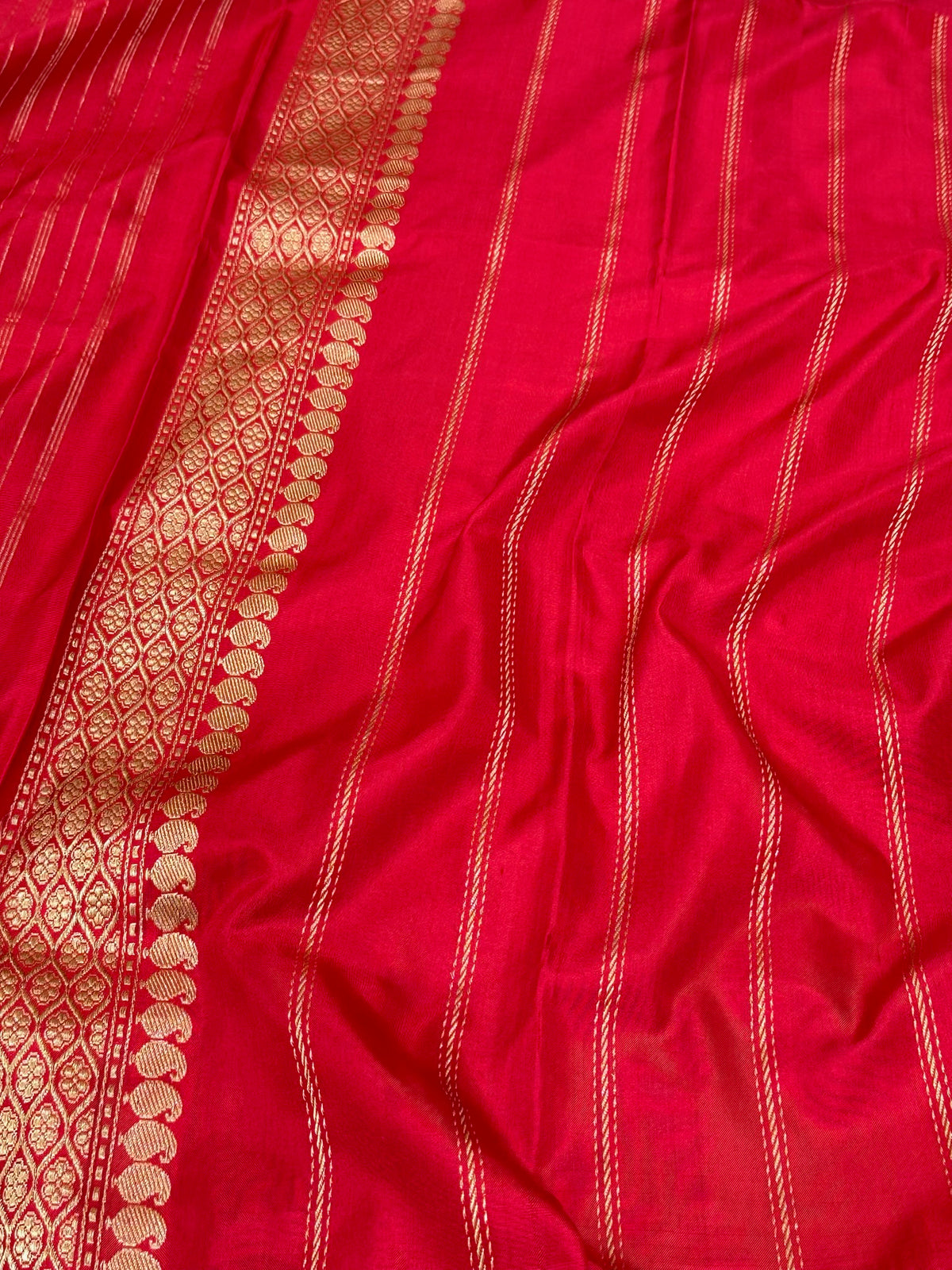 Purple Pure Katan Mulberry Silk Handwoven | Kadhwa ,Kadhiya + Ektara Technique | Modern Contemporary Banarasi Premium Saree