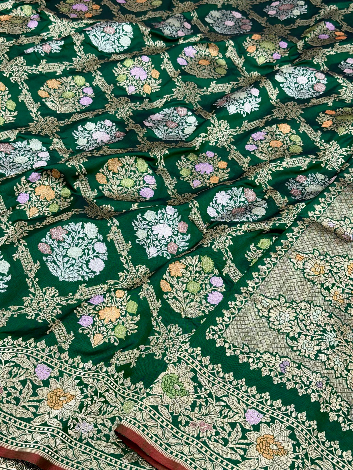 Bottle Green Pure Double Mulberry Katan Silk | Kadhwa Technique | Handwoven Banarasi Saree - New Era Of Saree Glamour
