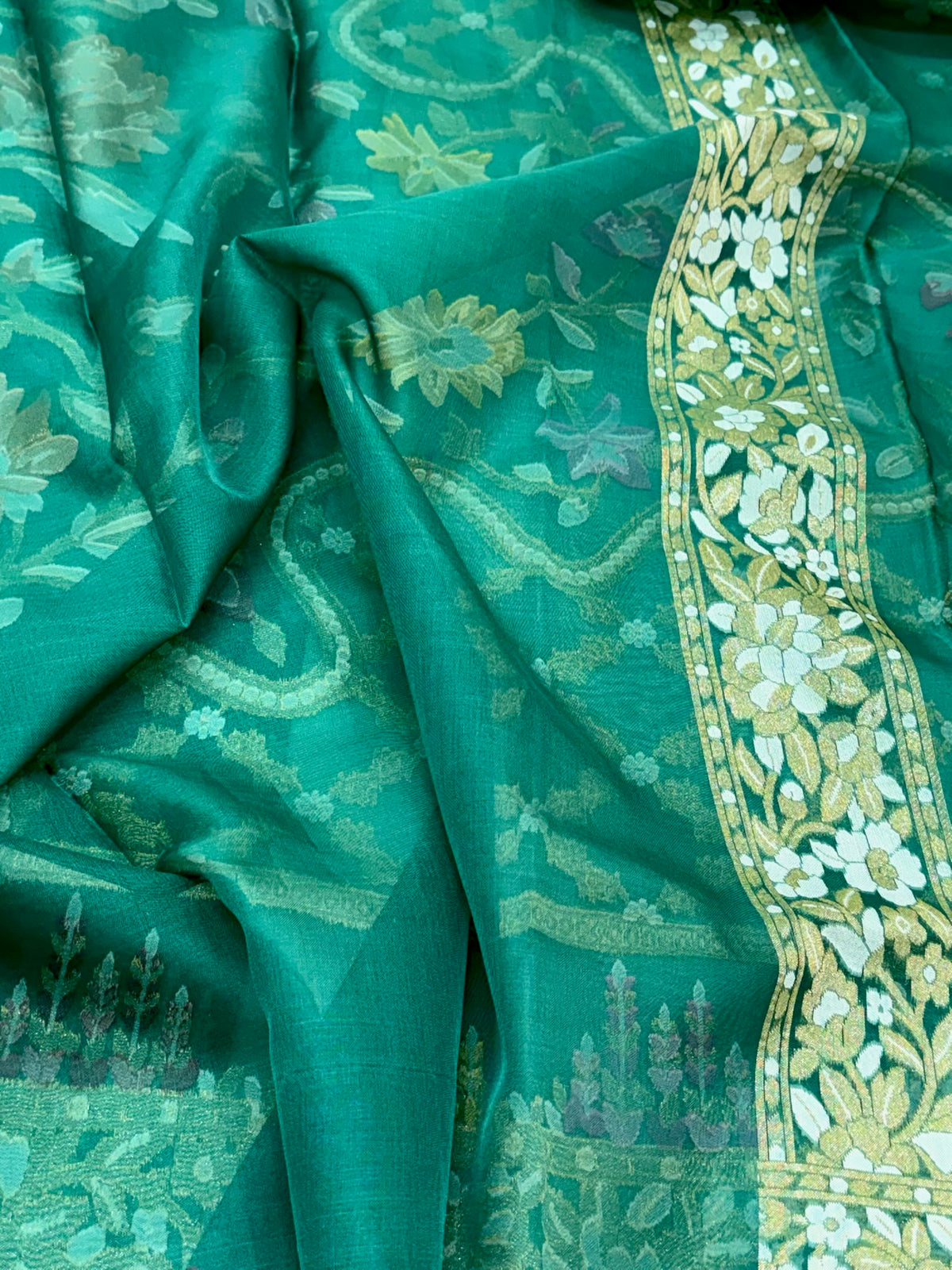 Emerald Green Pure Kora Organza Silk Handloom Contemporary Banarasi Ektara Jamdani Saree - The Couture Drape